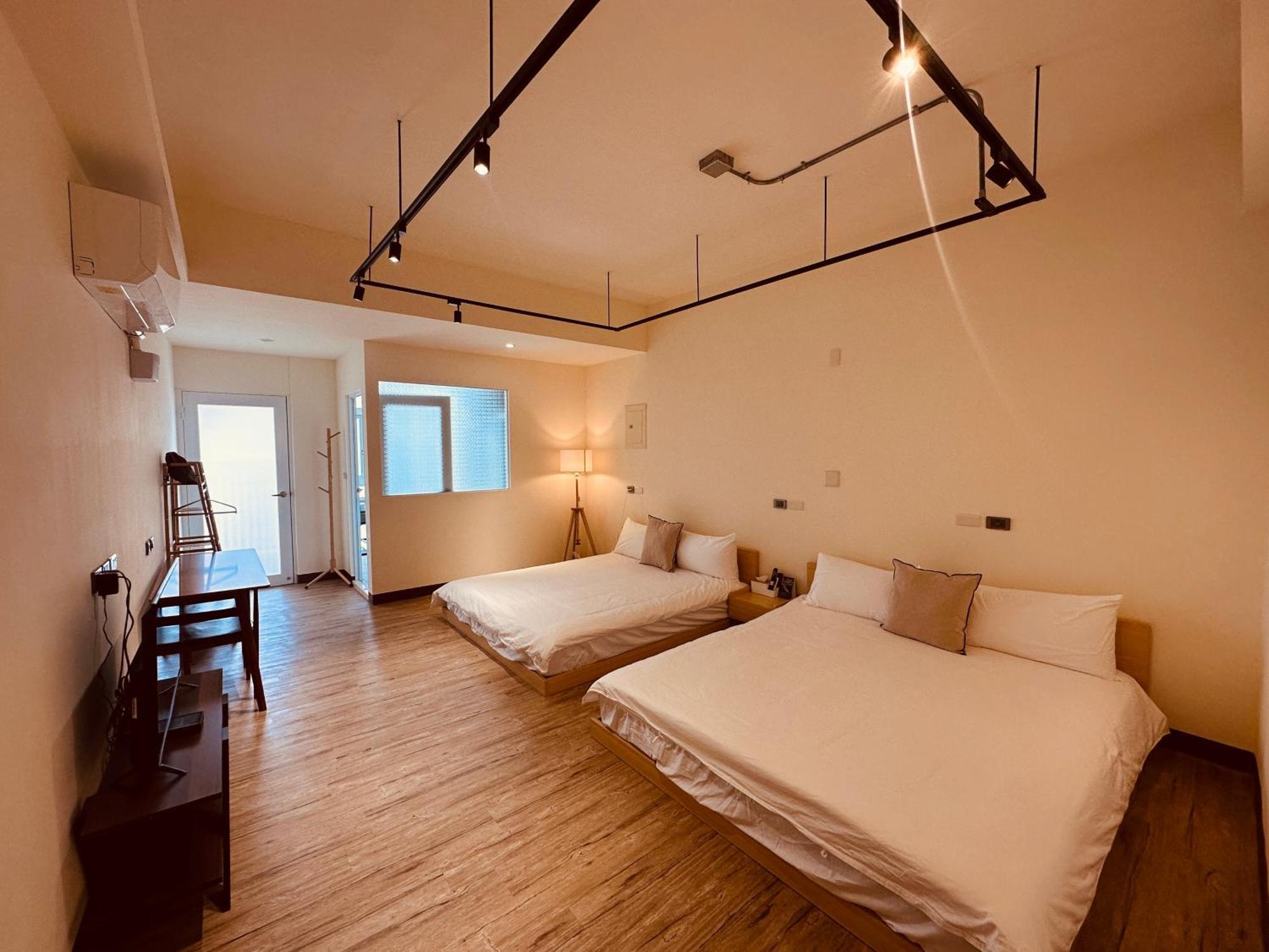 H-Khun Apartment Donggang Exterior photo
