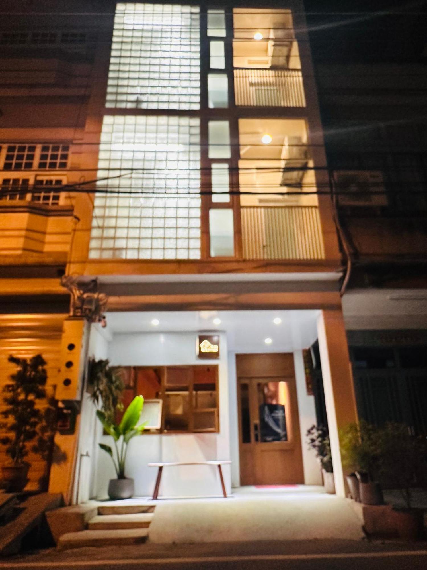 H-Khun Apartment Donggang Exterior photo